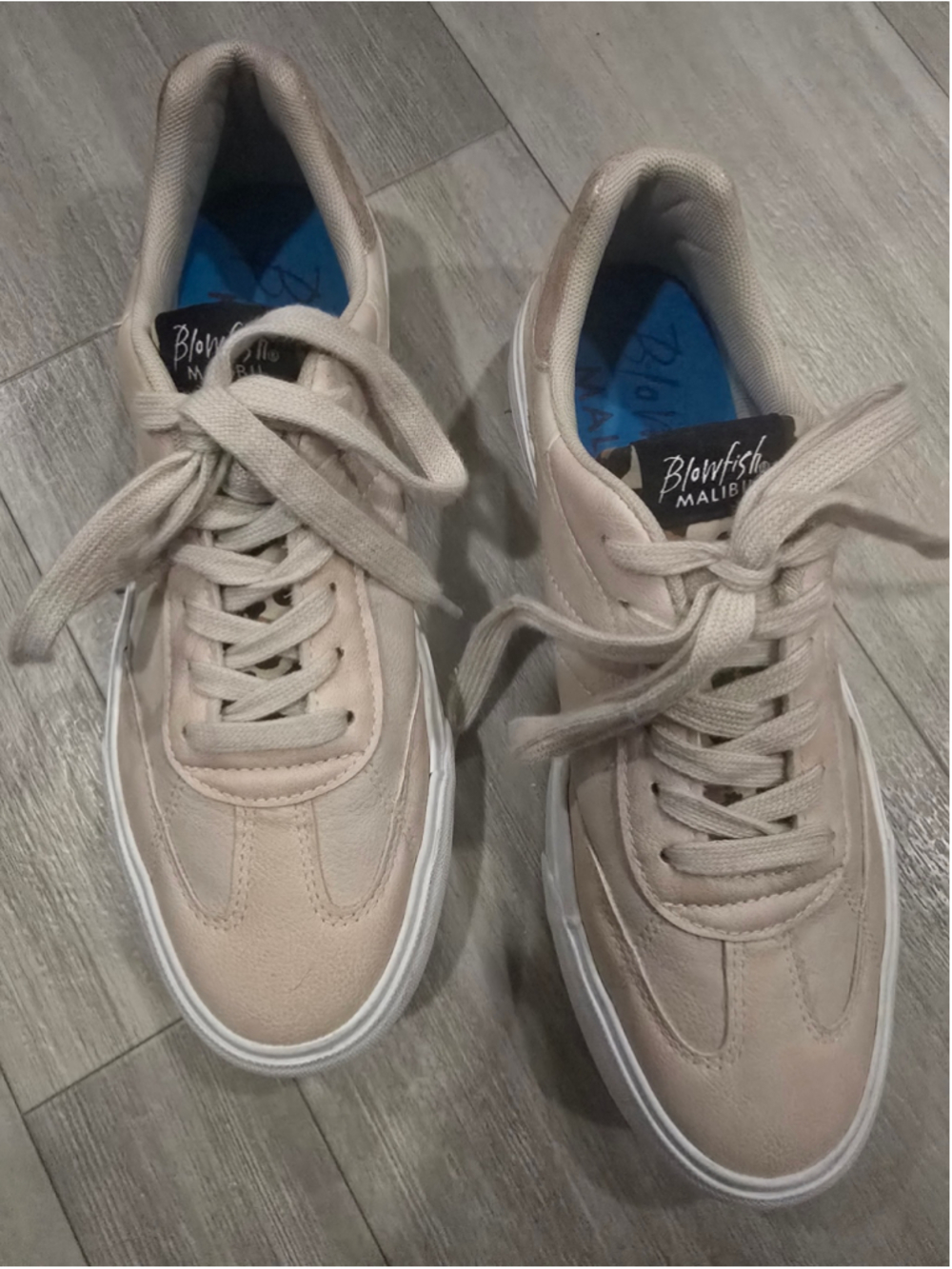 Women's Blowfish Malibu Smash Sneakers Beige size 9.5